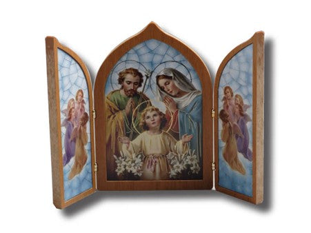 Tri-fold Plaque (23x17cm) Holy Family with angels in the wings.